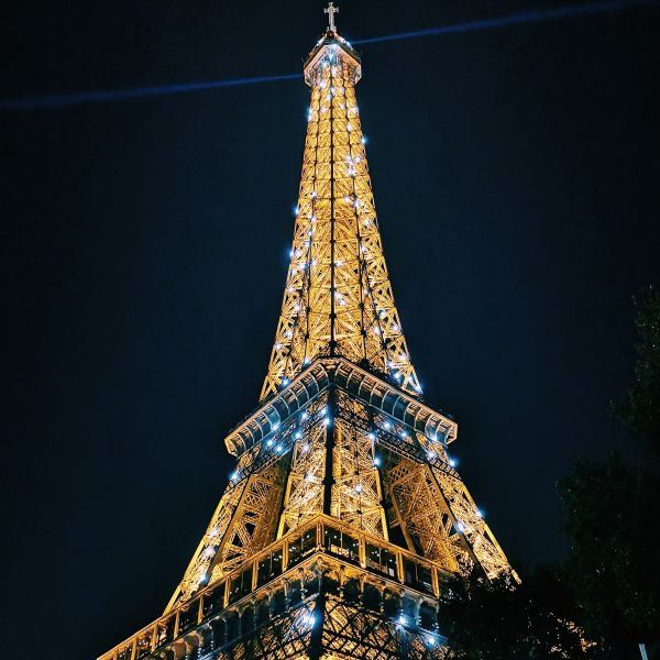 image tour eiffel 20000 ampoules